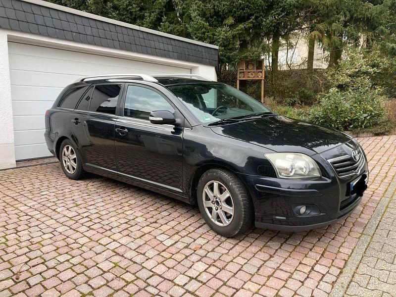Schwarz Gebraucht 2008 Toyota Avensis Kombi | 999 € (Superpreis) - Bild 1/4