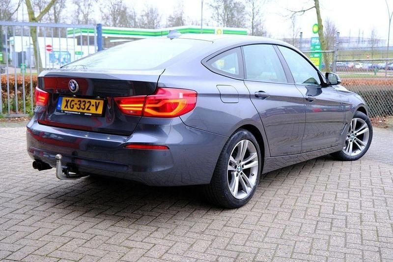 Gebraucht BMW 320 Gran Turismo Executive 184 PS (135 kW) 2019 Grau Limousine