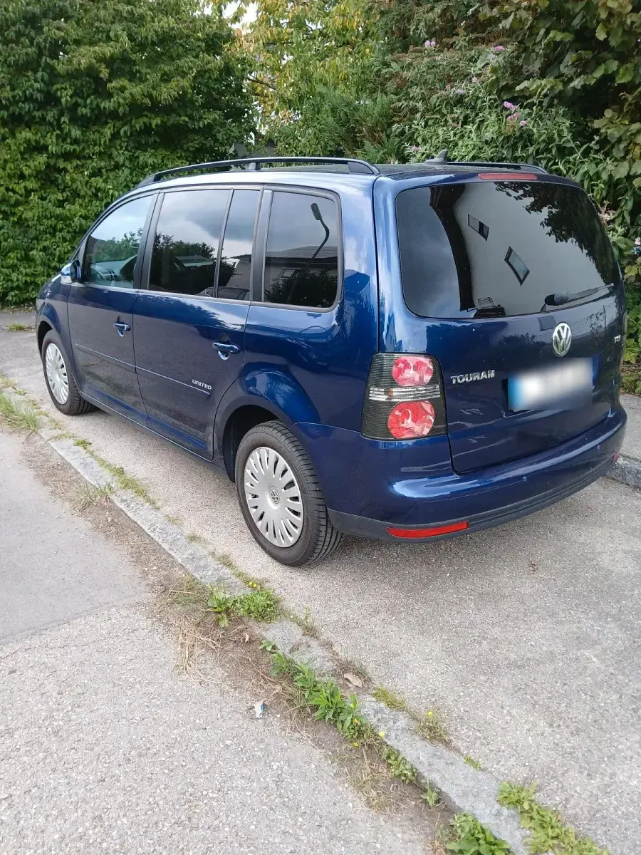 Gebraucht VW Touran United 145 PS (106 kW) 2008 Blau Van / Kleinbus