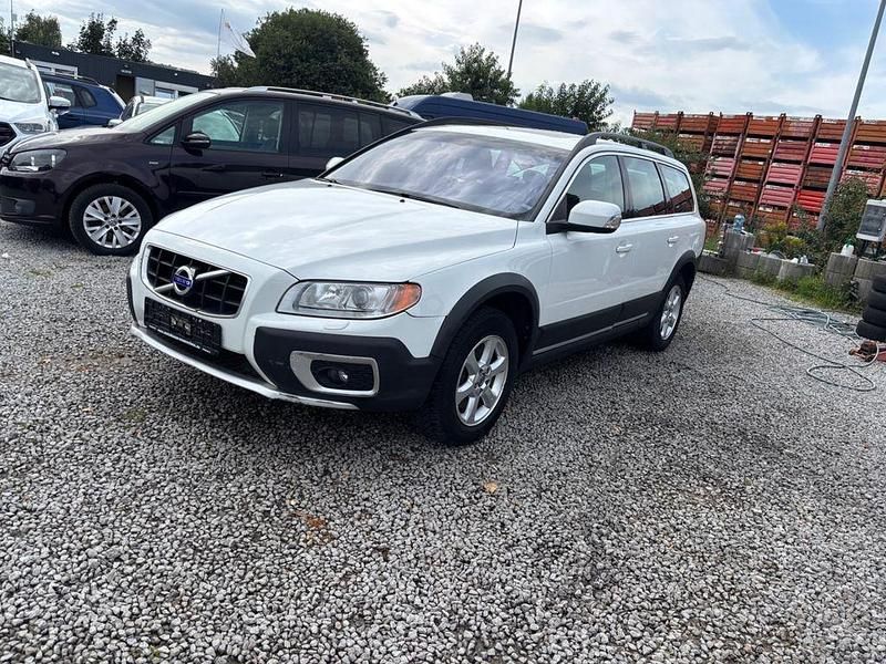 Weiß Gebraucht 2009 Volvo XC70 Momentum SUV | 6.800 € (Superpreis) - Bild 1/4