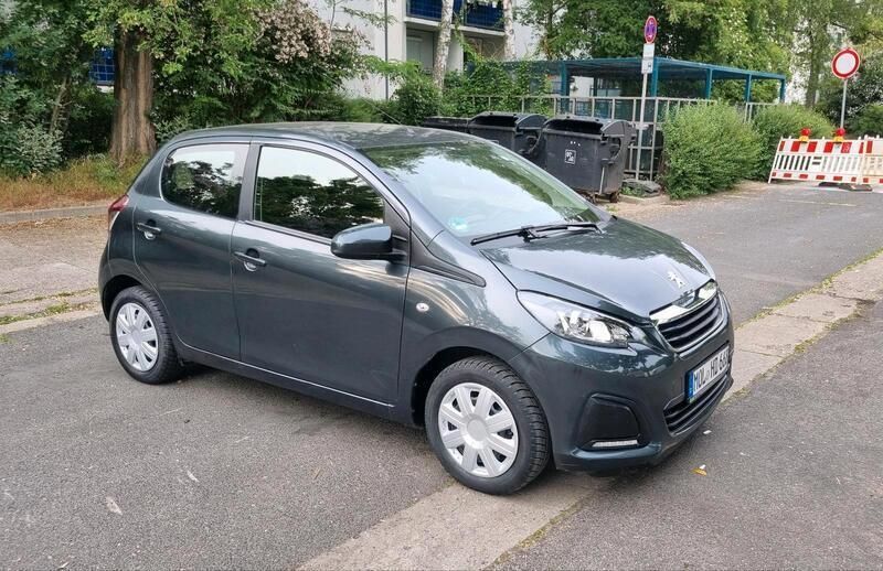 Blau Gebraucht 2015 Peugeot 108 Kleinwagen | 5.650 € - Bild 1/4