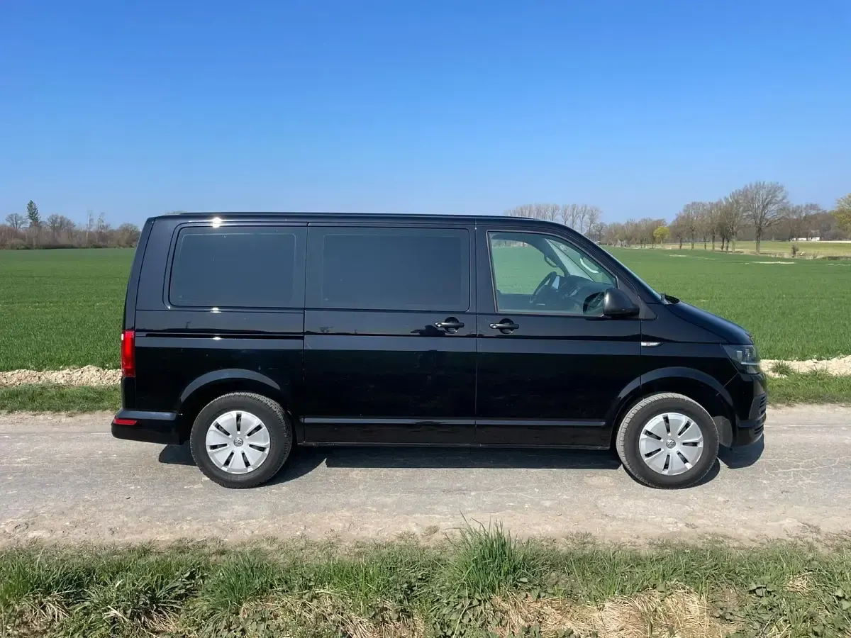 Gebraucht VW Multivan 150 PS (110 kW) 2019 Schwarz Van / Kleinbus