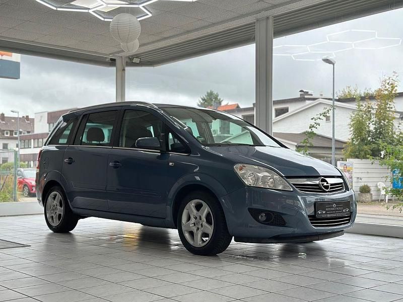 Blau Gebraucht 2008 Opel Zafira Edition Van / Kleinbus | 5.500 € (Teuer) - Bild 1/4