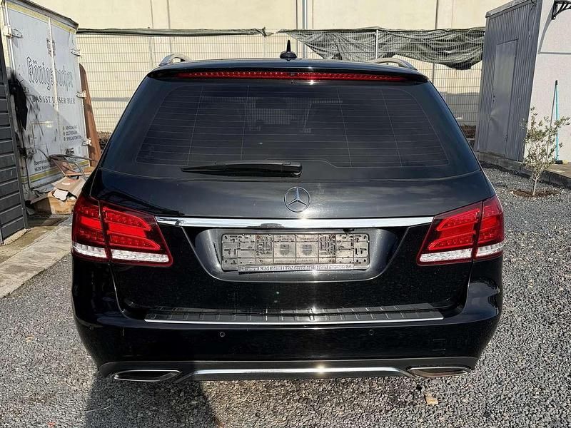 Gebraucht Mercedes E350 258 PS (189 kW) 2015 Schwarz Kombi