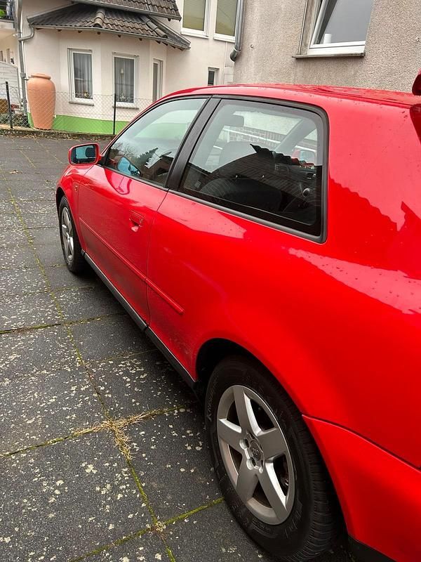 Gebraucht Audi A3 101 PS (74 kW) 1997 Rot Kleinwagen