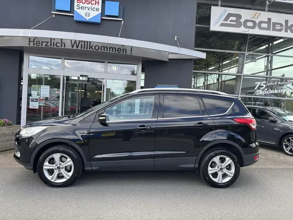 Gebraucht Ford Kuga 150 PS (110 kW) 2016 Schwarz SUV