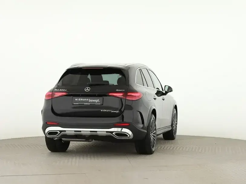 Gebraucht Mercedes GLC220 AMG 197 PS (144 kW) 2026 Schwarz SUV