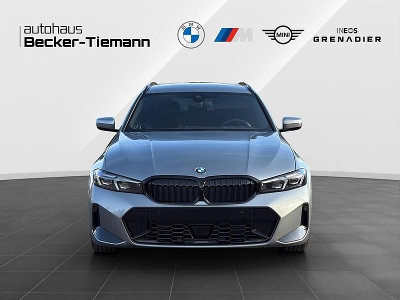 Neu BMW 320 Exclusive 184 PS (135 kW) 2026 Grau Limousine