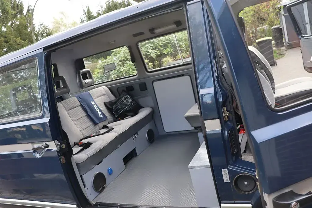 Gebraucht VW Multivan 95 PS (69 kW) 1988 Blau Van / Kleinbus