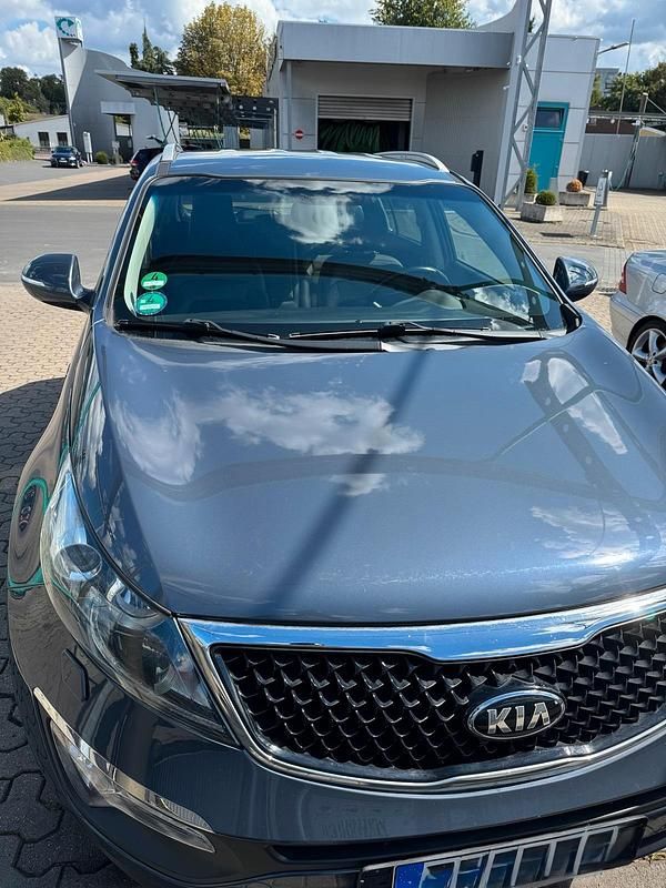 Blau Gebraucht 2015 Kia Sportage SUV | 9.000 € (Superpreis) - Bild 1/4