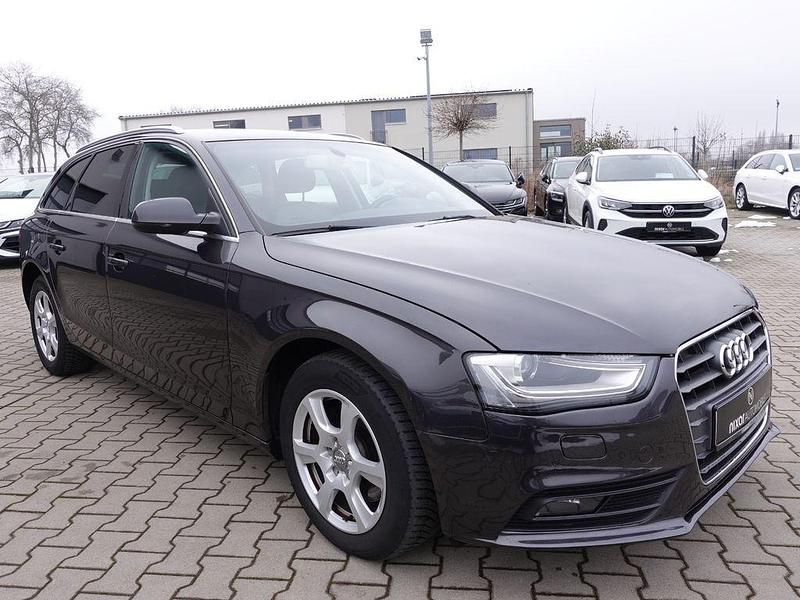 Gebraucht Audi A4 Ambiente 177 PS (130 kW) 2013 Lavagrau perleffekt Kombi