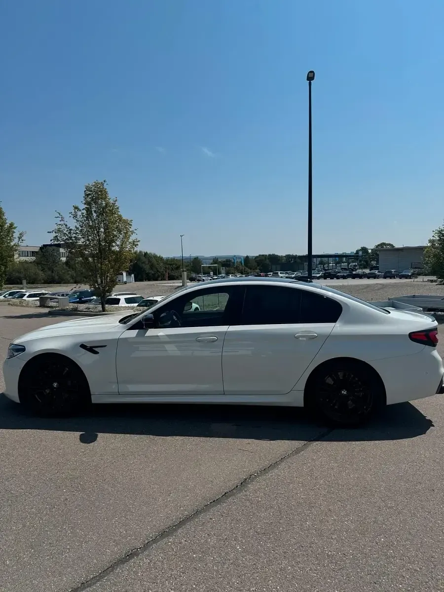 Gebraucht BMW M5 600 PS (441 kW) 2018 Weiß Limousine