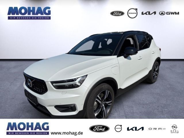 Weiss Gebraucht 2020 Volvo XC40 R-Design SUV | 29.480 € (Guter Preis) - Bild 1/4