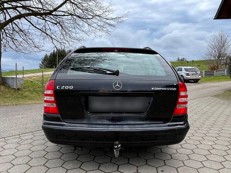 Gebraucht Mercedes C200 163 PS (119 kW) 2003 Schwarz Kombi