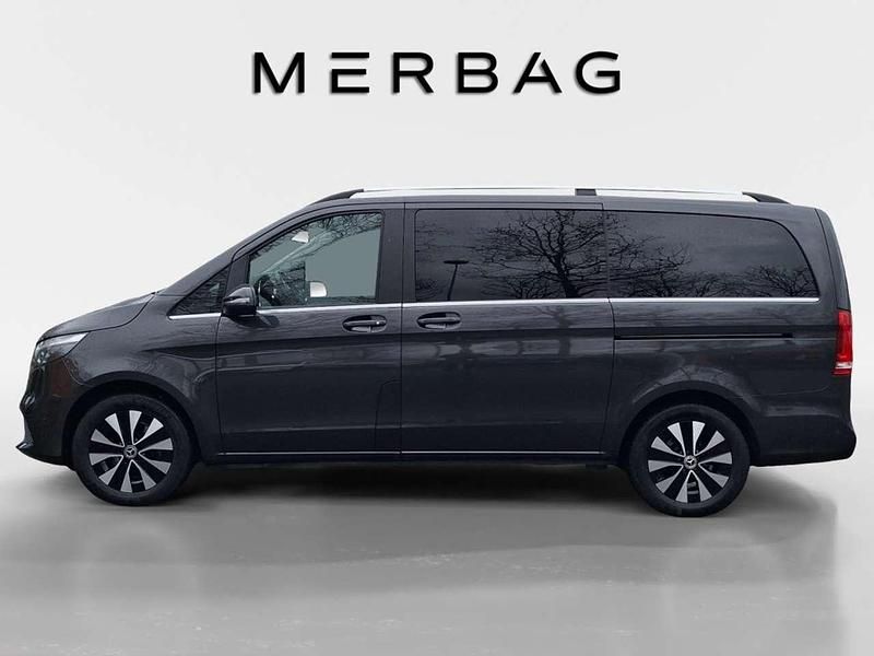 Gebraucht Mercedes V300 Avantgarde Edition 237 PS (174 kW) 2023 Graphitgrau metallic Van / Kleinbus