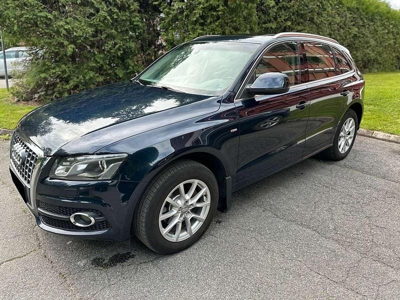 Blau Gebraucht 2010 Audi Q5 SUV | 13.590 € (Fairer Preis) - Bild 1/4