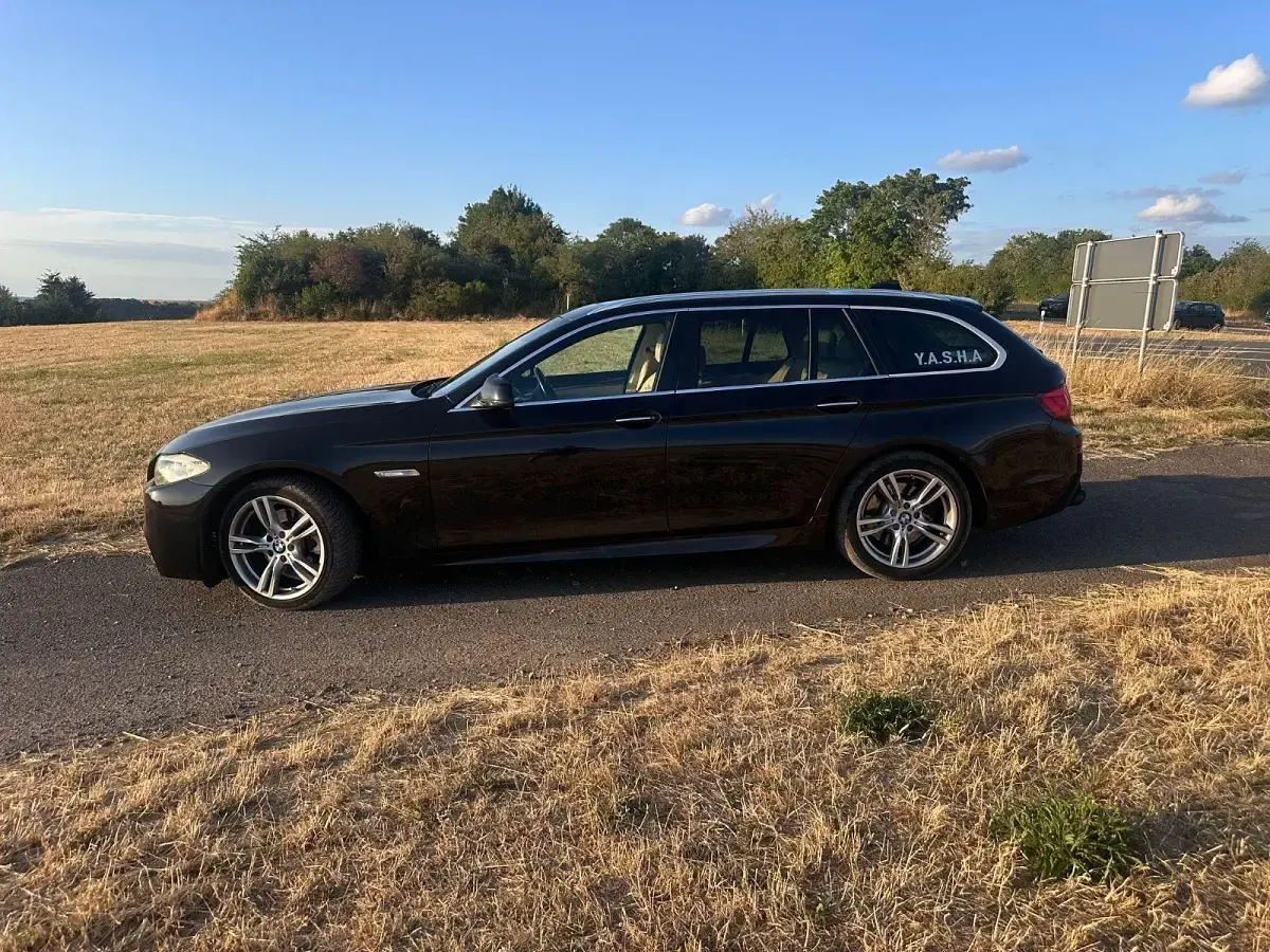 Gebraucht BMW 520 M Sport 230 PS (169 kW) 2010 Schwarz Kombi