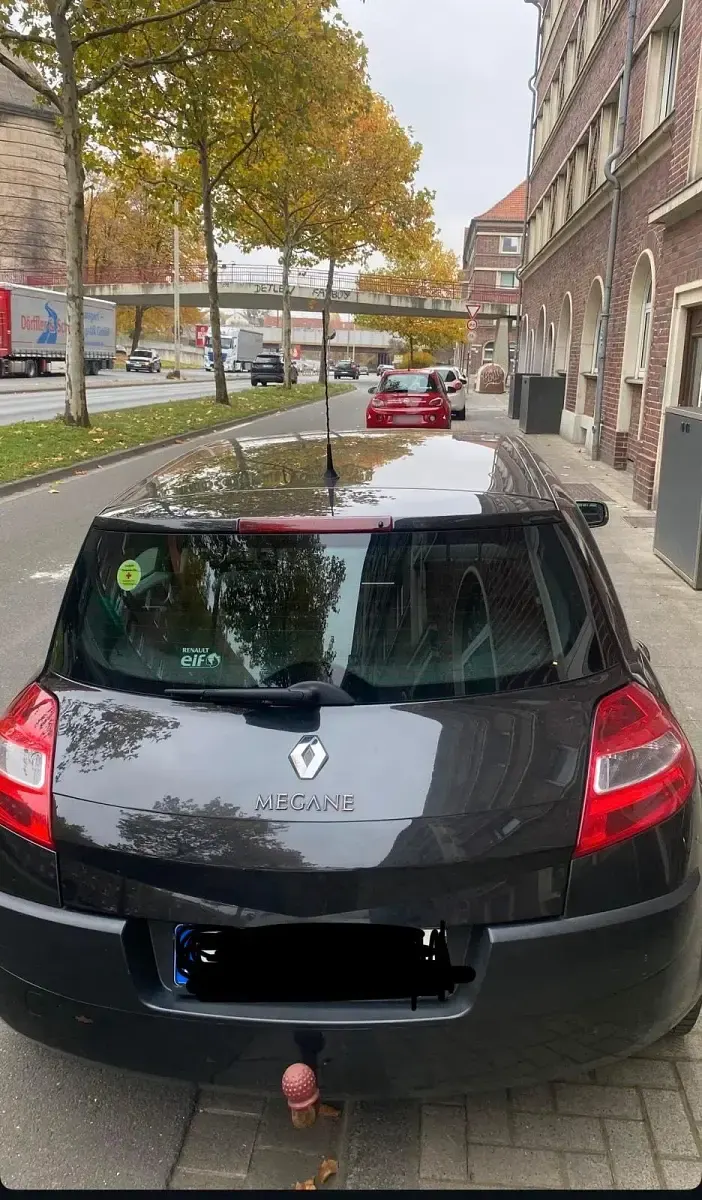 Gebraucht Renault Mégane 111 PS (81 kW) 2008 Schwarz Limousine
