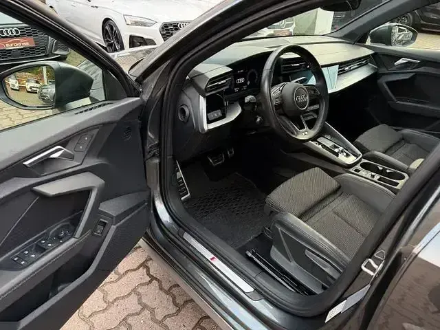 Gebraucht Audi A3 e-tron S-Line 116 PS (85 kW) 2022 Andere Kleinwagen