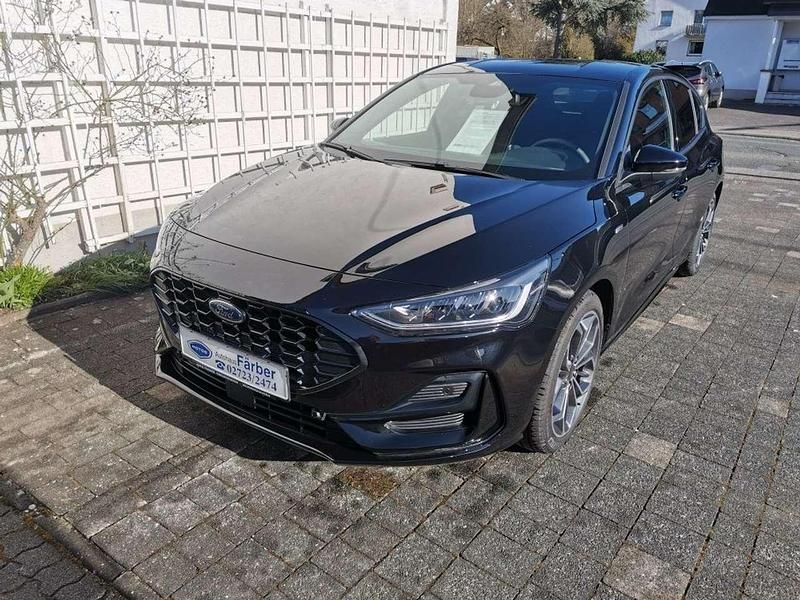 Gebraucht Ford Focus ST-Line X 155 PS (114 kW) 2023 Iridiumschwarz Limousine