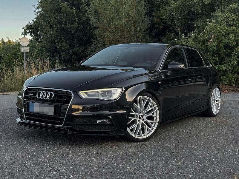 Schwarz Gebraucht 2014 Audi A3 Ambiente Limousine | 11.599 € (Fairer Preis) - Bild 1/4