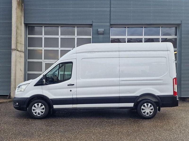 Gebraucht Ford Transit Trend 170 PS (125 kW) 2021 Frozen white Limousine