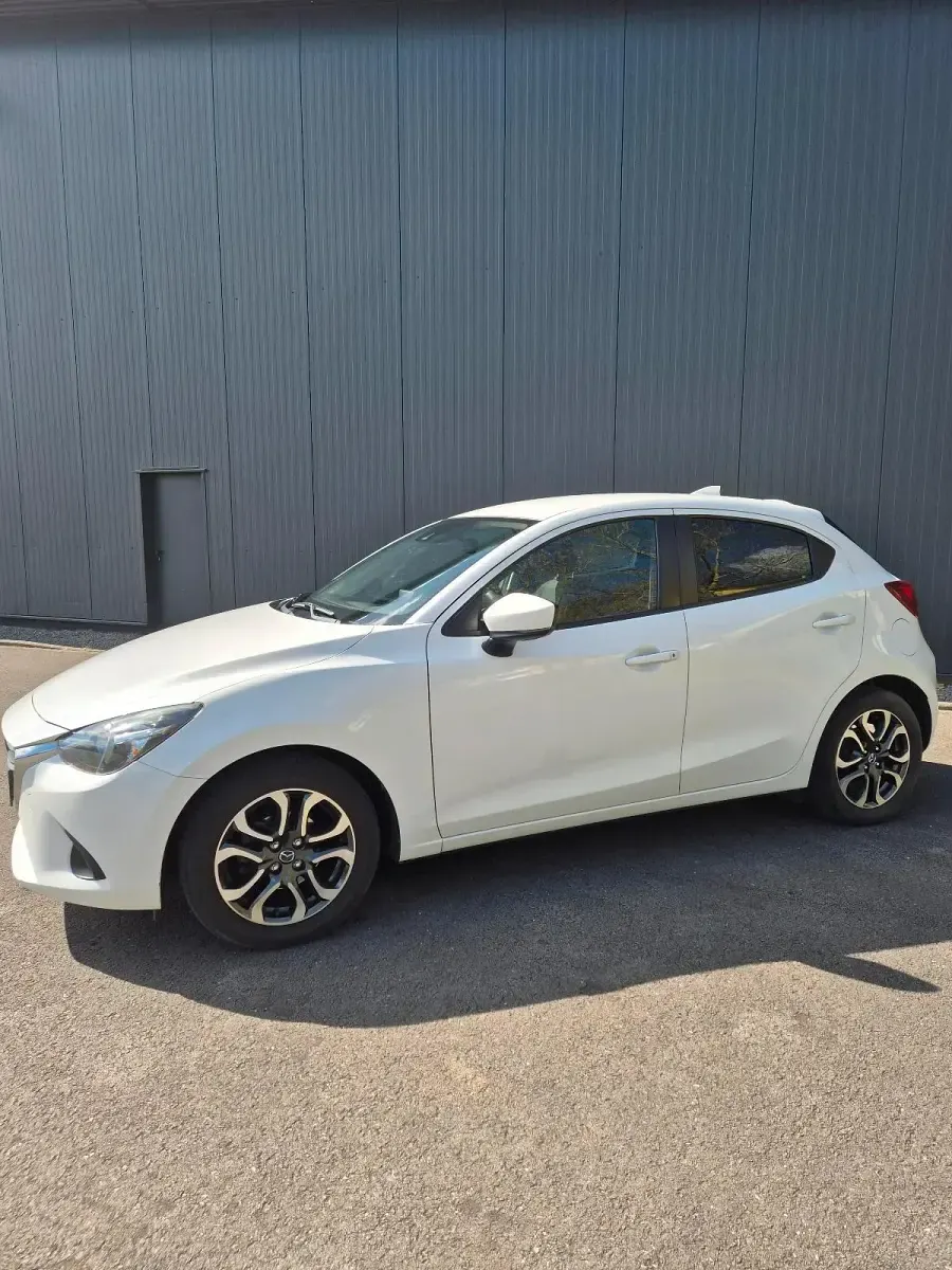 Usata Mazda 2 90 CV (66 kW) 2018 Bianco Berlina
