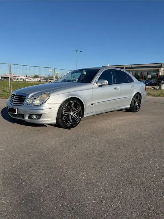 Gebraucht Mercedes 320 224 PS (164 kW) 2006 Silber Limousine