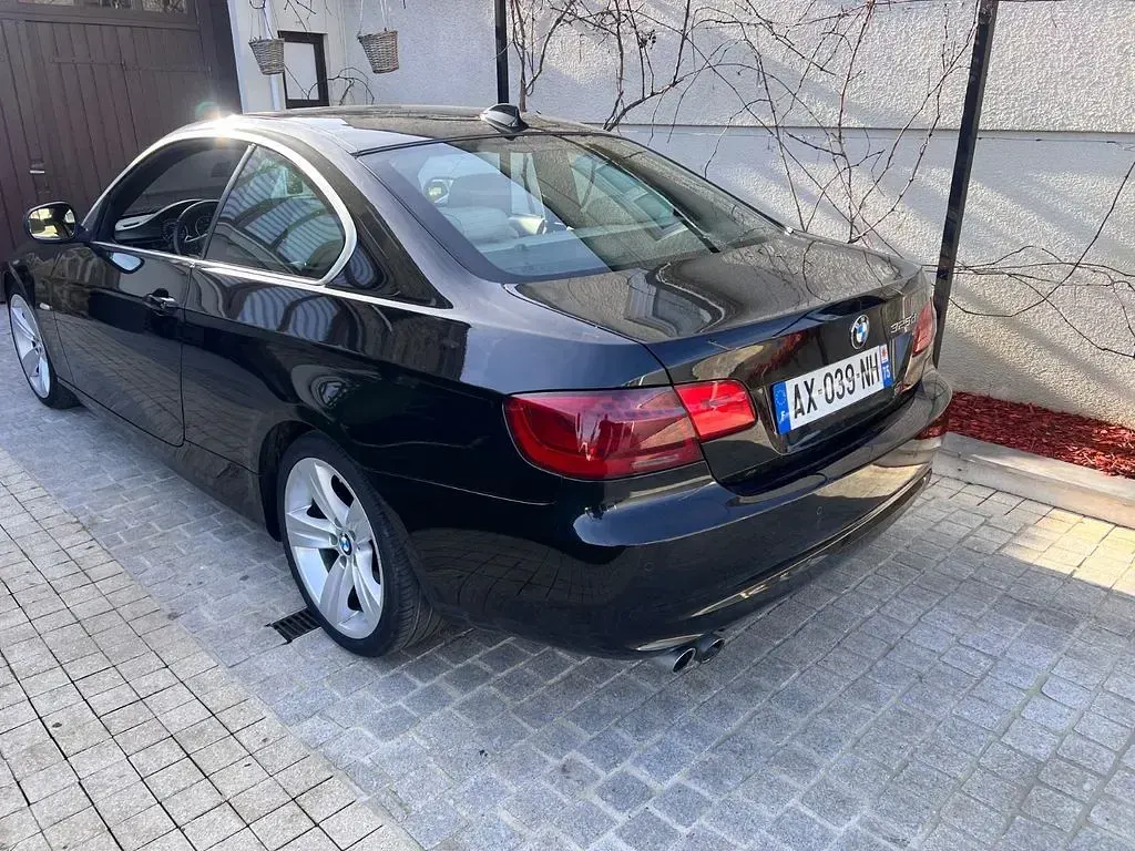 Gebraucht BMW 325 Performance 204 PS (150 kW) 2010 Schwarz Coupé