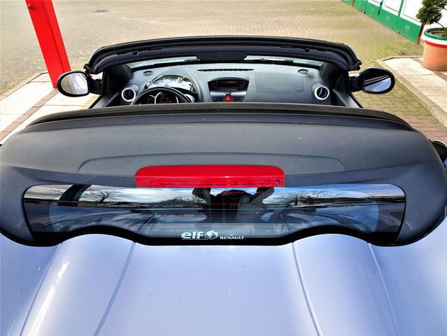 Gebraucht Renault Wind 102 PS (75 kW) 2011 Silber metallic Cabrio