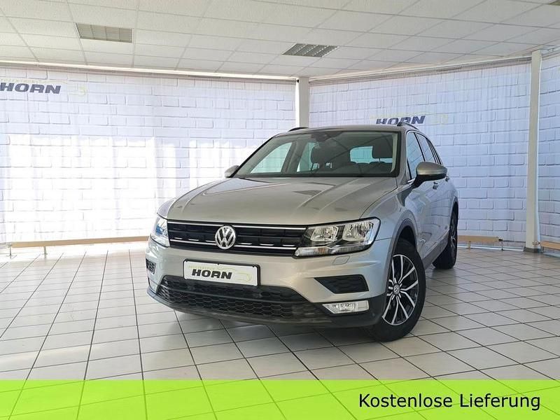 Grau Gebraucht 2017 VW Tiguan Comfortline SUV | 15.990 € (Guter Preis) - Bild 1/4