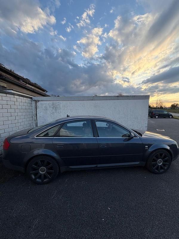 Second-hand Audi A6 299 CP (219 kW) 2002 Albastru Berlinǎ