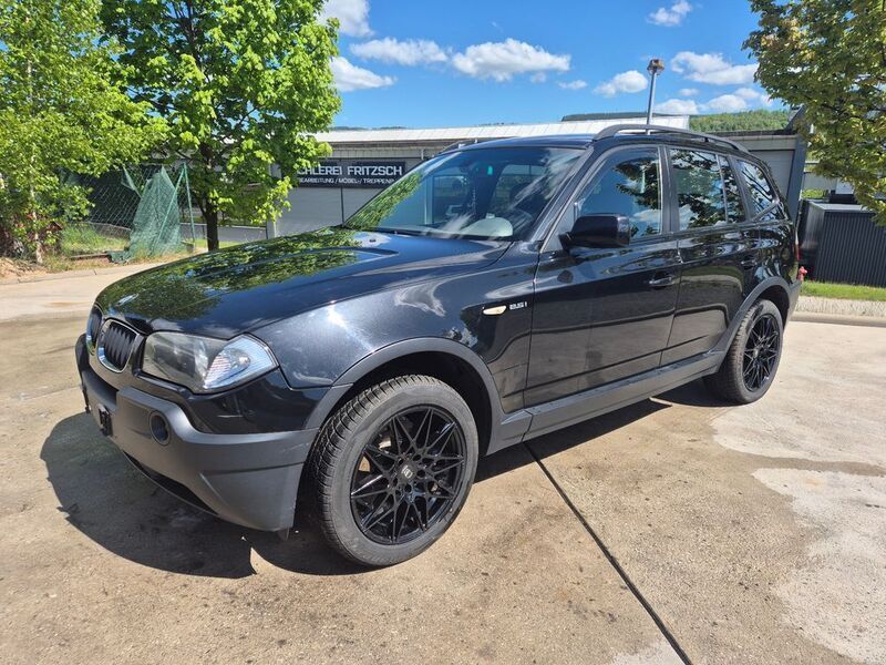 Schwarz Gebraucht 2004 BMW X3 Sport Line SUV | 4.400 € (Fairer Preis) - Bild 1/4