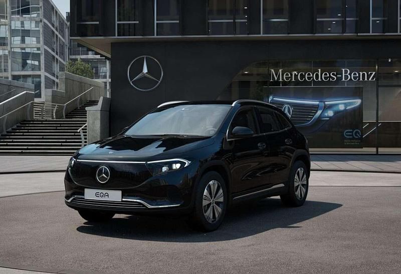 Gebraucht Mercedes EQA250 Progressive 139 kW (190 PS) 2025 Metalliclack kosmosschwarz SUV