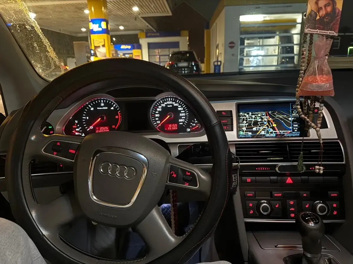 Gebraucht Audi A6 190 PS (139 kW) 2011 Grün Kombi