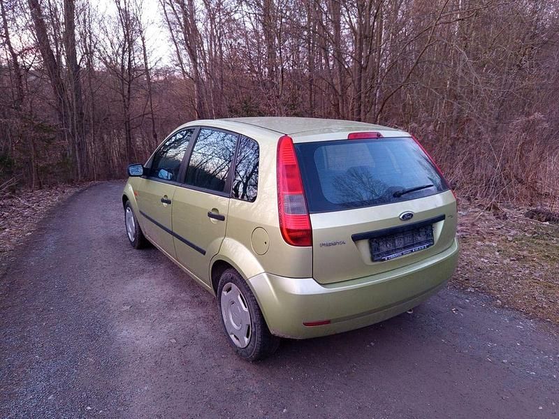 Gebraucht Ford Fiesta 60 PS (44 kW) 2005 Grün Kleinwagen