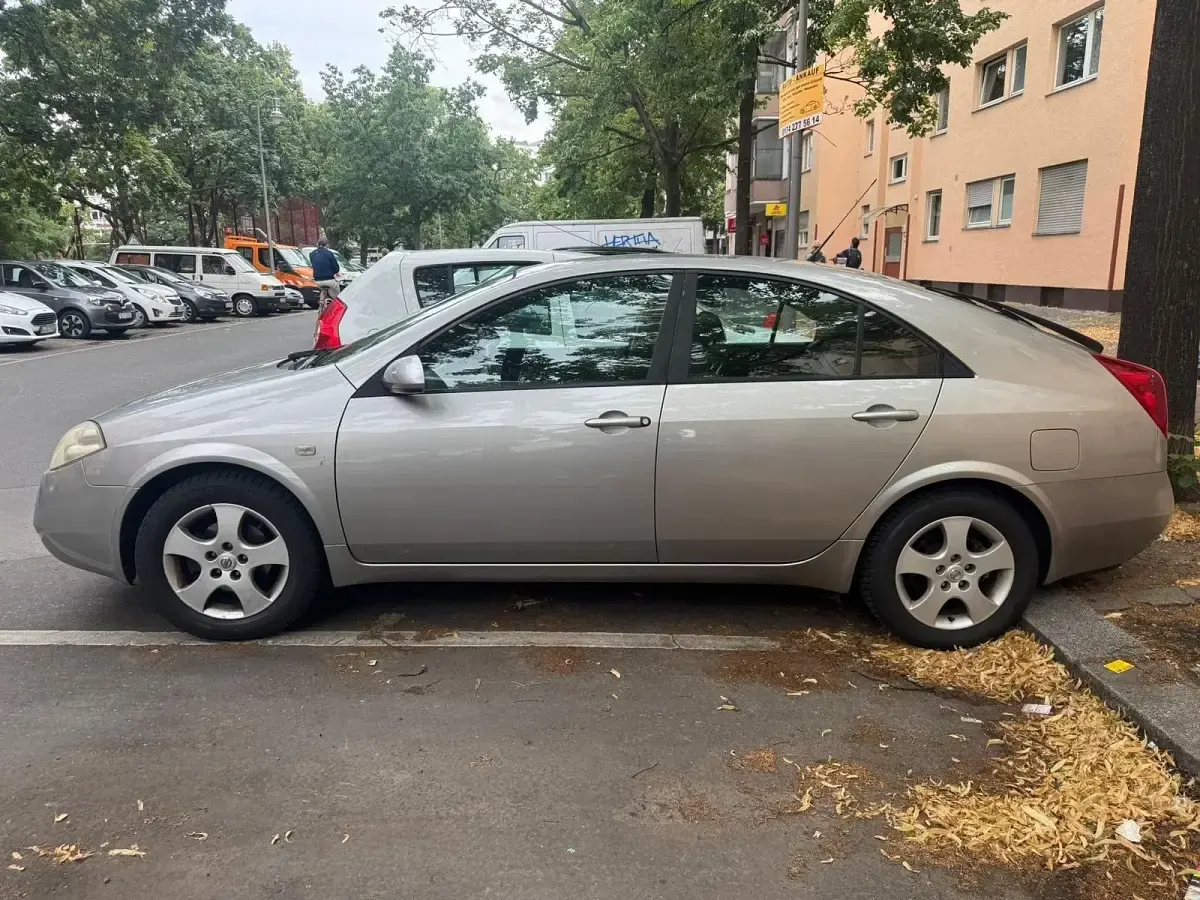 Gebraucht Nissan Primera 118 PS (86 kW) 2003 Silber Limousine