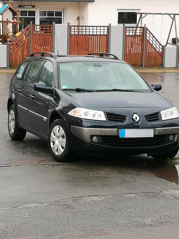 Blau Gebraucht 2006 Renault Mégane GrandTour Kombi | 1.500 € - Bild 1/4
