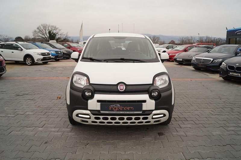 Gebraucht Fiat Panda Cross Cross 69 PS (50 kW) 2023 Weiß Kleinwagen