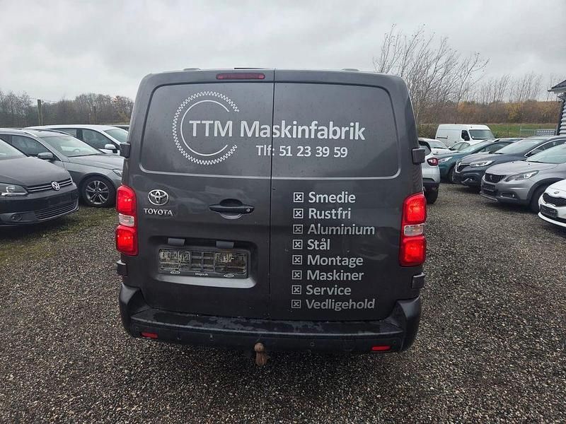 Gebraucht Toyota Proace 122 PS (89 kW) 2018 Grau Van / Kleinbus