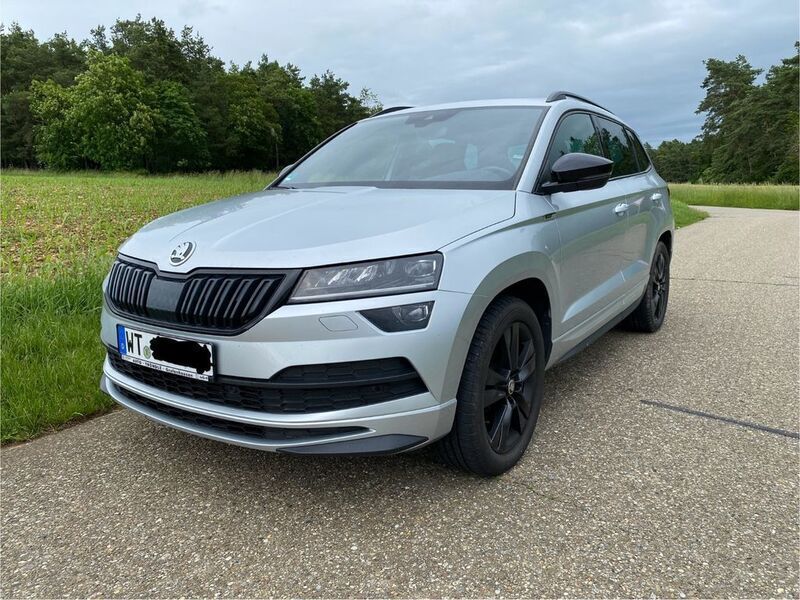 Silber Gebraucht 2020 Skoda Karoq SportLine SUV | 23.000 € (Guter Preis) - Bild 1/4