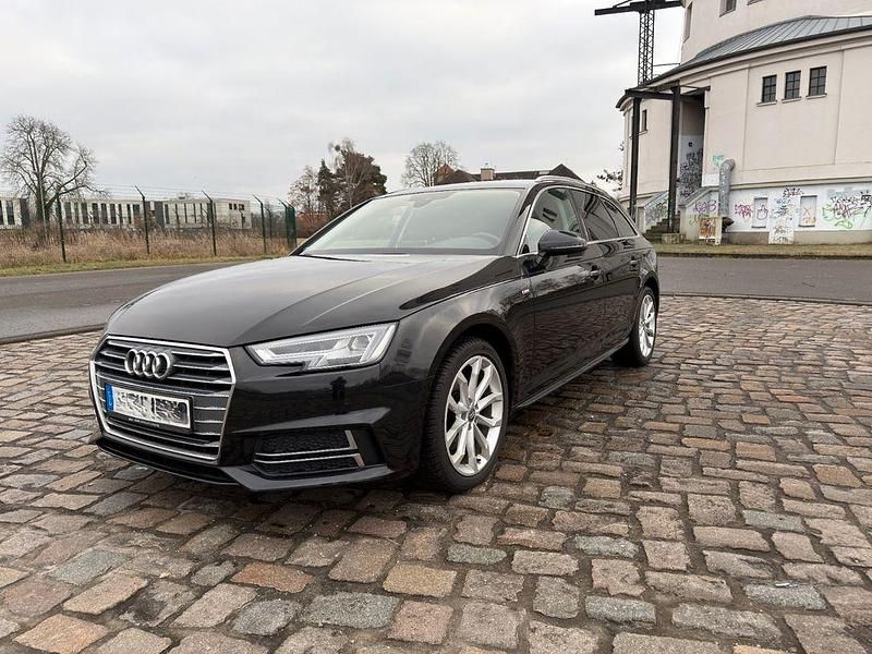 Schwarz Gebraucht 2016 Audi A4 Design Kombi | 17.100 € (Fairer Preis) - Bild 1/4
