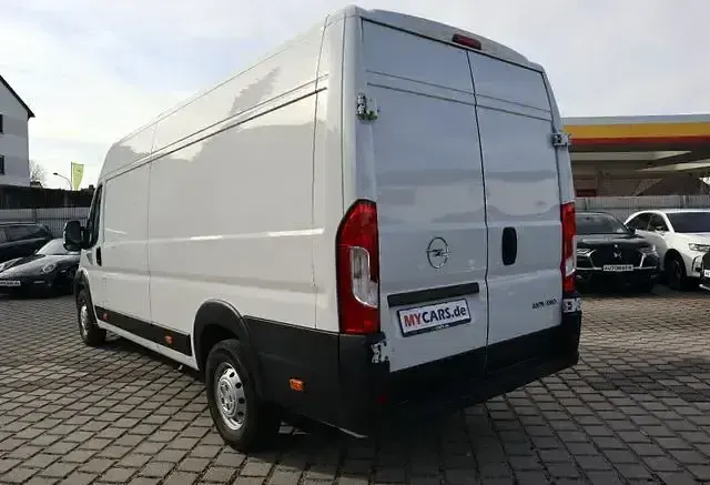 Używany Opel Movano 165 KM (121 kW) 2024 Biały Van