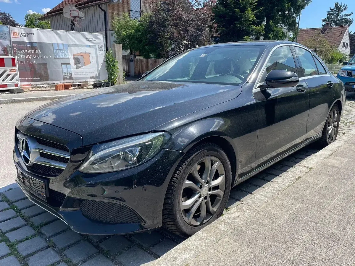 Gebraucht Mercedes C220 170 PS (125 kW) 2016 Schwarz Limousine