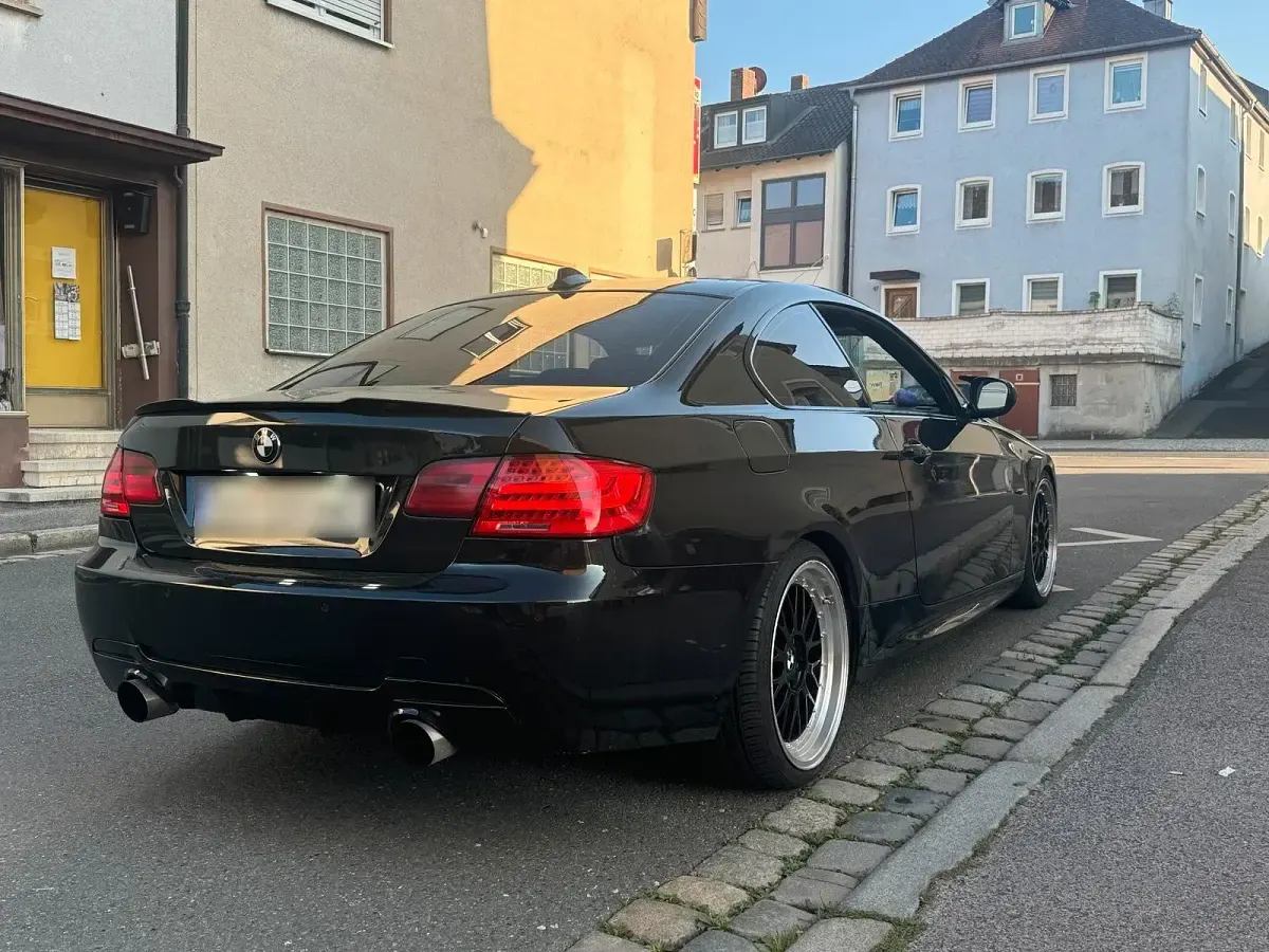 Gebraucht BMW 335 Performance 286 PS (210 kW) 2010 Schwarz Coupé