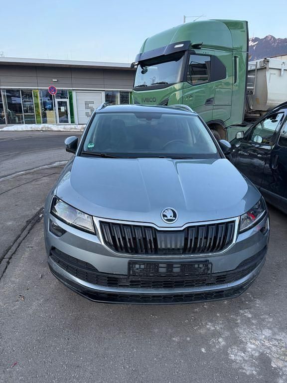 Gebraucht Skoda Karoq 150 PS (110 kW) 2020 Grau SUV