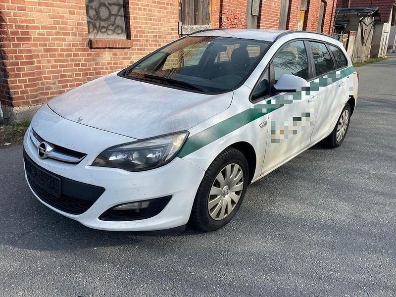 Gebraucht Opel Astra Selection 110 PS (80 kW) 2014 Weiß Kombi