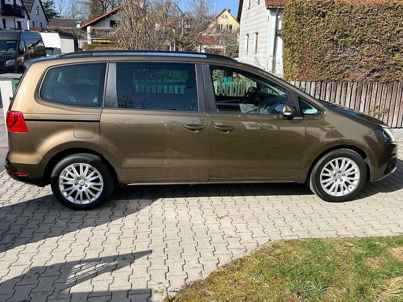 Gebraucht Seat Alhambra Style 150 PS (110 kW) 2012 Braun Van / Kleinbus