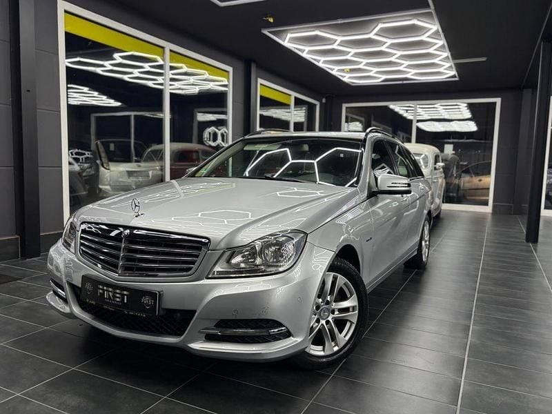 Silber Gebraucht 2011 Mercedes C180 Kombi | 5.499 € (Superpreis) - Bild 1/4