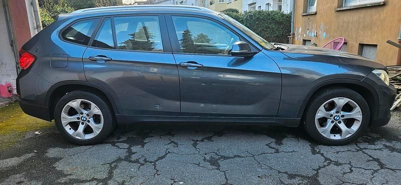 Gebraucht BMW X1 143 PS (105 kW) 2013 Grau SUV